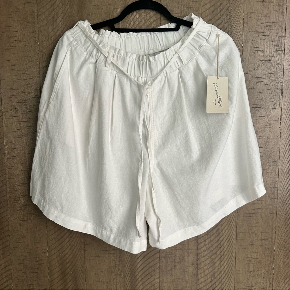 Universal Thread High Waist White Shorts